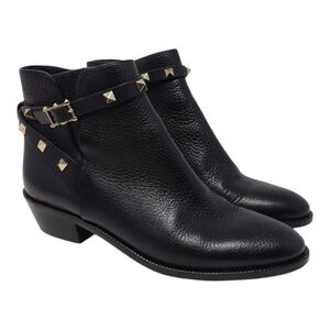 Valentino Garavani Rockstud Pebbled Leather Biker Ankle Boots